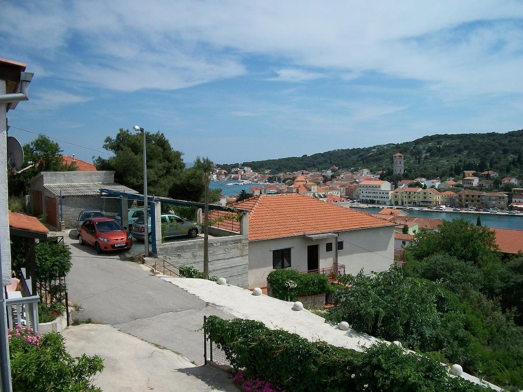Apartments Luka Tisno Esterno foto