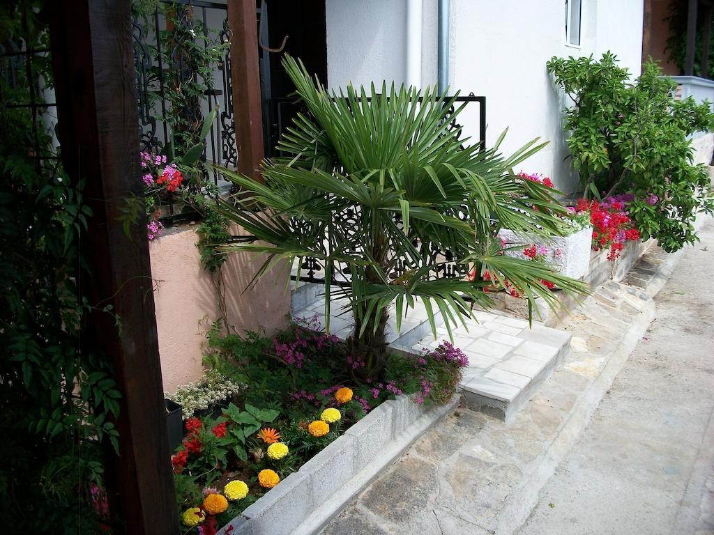 Apartments Luka Tisno Esterno foto
